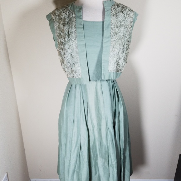 Paul Sachs Vintage Green Sundress Shrug & Earrings - Picture 3 of 8